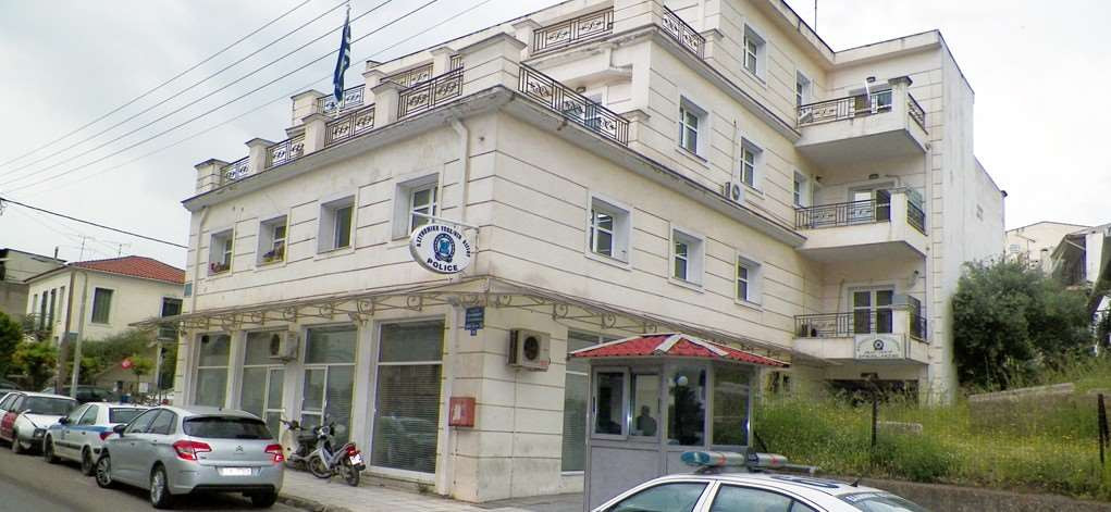 Πέντε  ακόμα «τσακωτοί» από την Ασφάλεια Αιγιαλείας