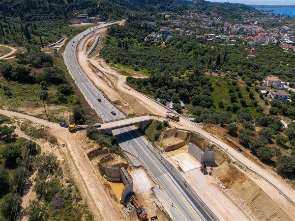 Ξεκινούν άμεσα τα αντιπλημμυρικά έργα στην Πατρών-Πύργου