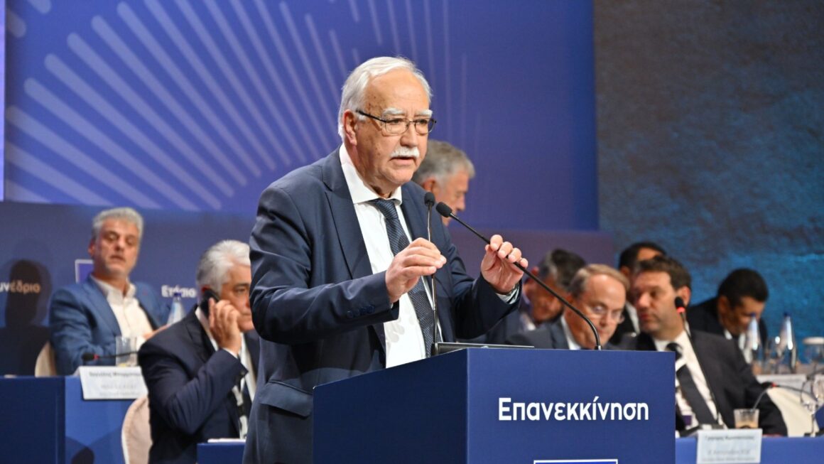 ΕΛΤΑ και δημοτική οδοποιία στο Συνέδριο της ΚΕΔΕ από τον Δήμαρχο Καλαβρύτων Θανάση Παπαδόπουλο