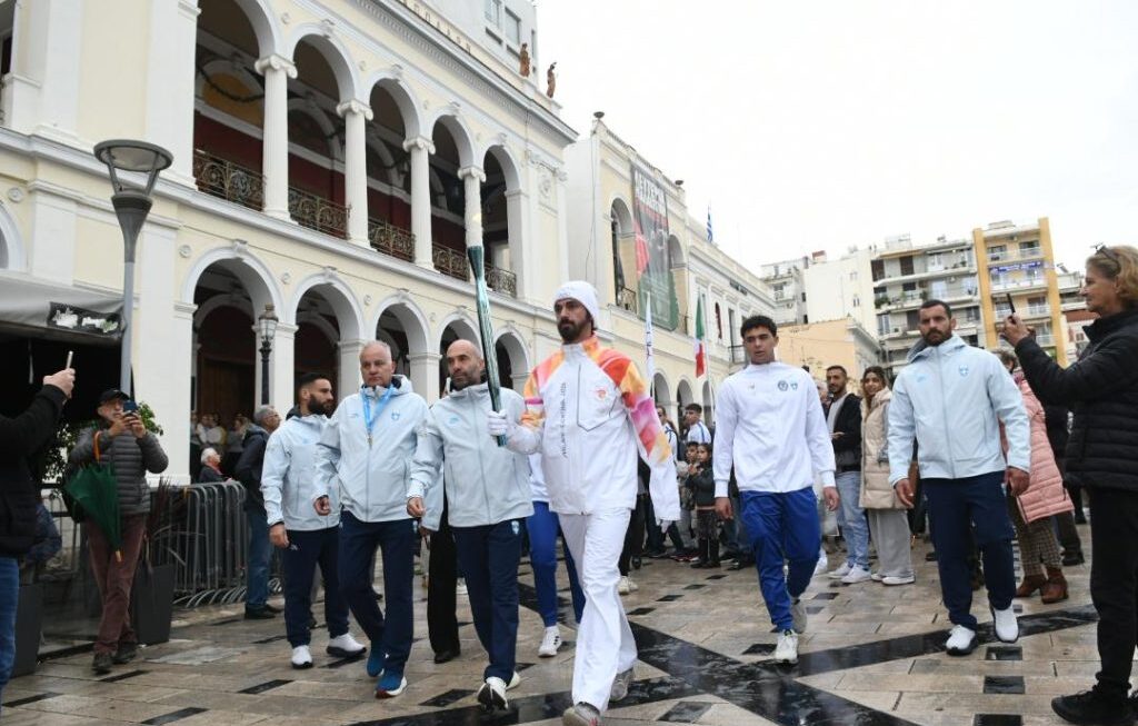 Η Πάτρα υποδέχθηκε την Ολυμπιακή Φλόγα