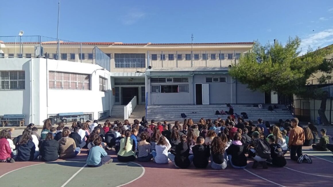 Οι μαθητές του 3ου Γυμνασίου συμμετείχαν στην πανεκπαιδευτική κινητοποίηση