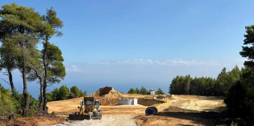ΝΙΚΗ ΤΩΝ ΠΟΛΙΤΩΝ: ΑΝΑΚΛΗΘΗΚΕ Η ΑΔΕΙΑ ΤΗΣ ΑΝΕΜΟΓΕΝΝΗΤΡΙΑΣ ΣΤΗΝ ΑΝΩ ΖΗΡΙΑ.