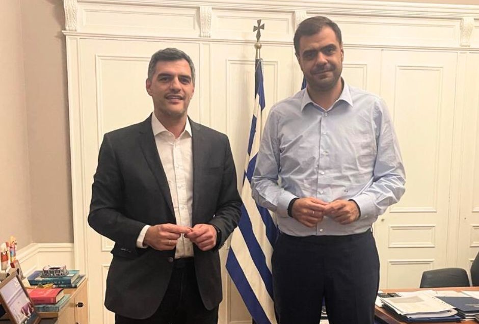 Συνάντηση του Πολιτευτή ΝΔ Αχαΐας Ανδρέα Τσώκου με τον Υφυπουργό παρά τω Πρωθυπουργώ  και Κυβερνητικό Εκπρόσωπο Παύλο Μαρινάκη