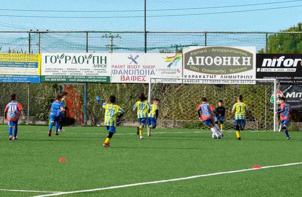 ΤΟ ΧΡΙΣΤΟΥΓΕΝΝΙΑΤΙΚΟ ΤΟΥΡΝΟΥΑ ΠΟΔΟΣΦΑΙΡΟΥ ΓΙΑ ΠΑΙΔΙΑ ΚΑΙ ΤΟ 5ο ΤΟΥΡΝΟΥΑ ΜΠΑΣΚΕΤ ΣΤΗ ΜΝΗΜΗ ΤΟΥ ΝΙΚΟΥ ΜΛΟΙΡΑΛΗ