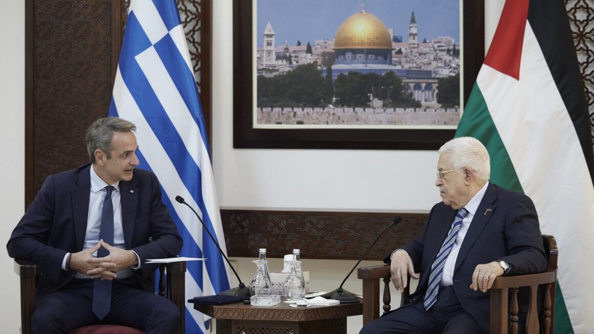 Μητσοτάκης στη Ραμάλα: Η λύση των δύο κρατών, βάση για μια δίκαιη και διαρκή ειρήνη