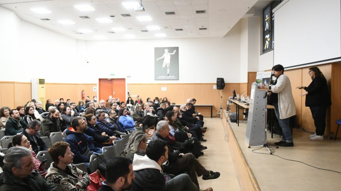 Μαζική σύσκεψη με πρωτοβουλία της Δημοτικής Αρχής και κάλεσμα αγωνιστικών δράσεων