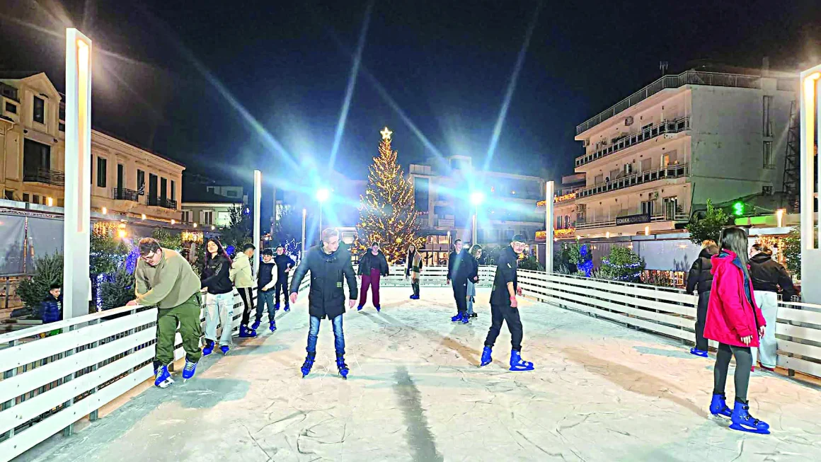 Παράταση για παγοδρόμιο και Πάρκο Χριστουγέννων