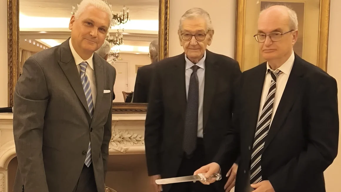 Κοπή πίτας και ανασκόπηση δράσεων για το 2025 για το ΙΝΑΔΕ