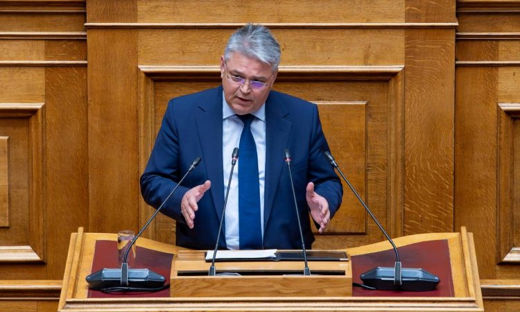 Νατσιός στη Βουλή: «Η Ελλάδα ανήκει στο λαό της και όχι στον Σόρος»!