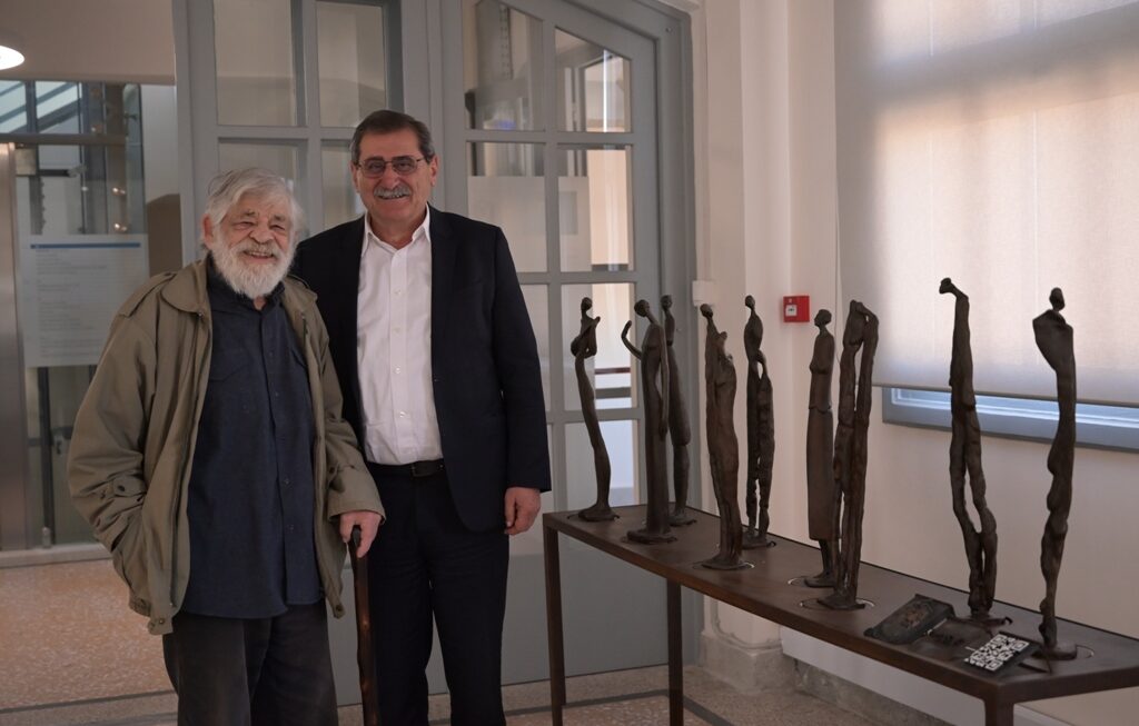 ΤΟΝ ΣΠΟΥΔΑΙΟ ΓΛΥΠΤΗ ΜΕΜΑ ΚΑΛΟΓΗΡΑΤΟ ΥΠΟΔΕΧΘΗΚΕ ΣΗΜΕΡΑ Ο ΔΗΜΑΡΧΟΣ ΠΑΤΡΕΩΝ ΚΩΣΤΑΣ ΠΕΛΕΤΙΔΗΣ