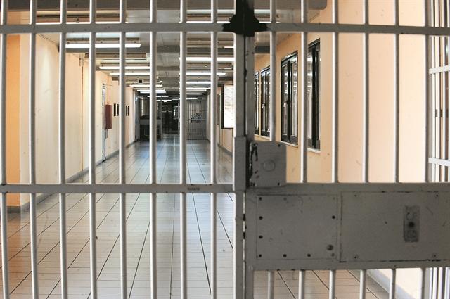 Όσα είδε η Left στις ελληνικές φυλακές «δεν αρμόζουν σε κράτος δικαίου»