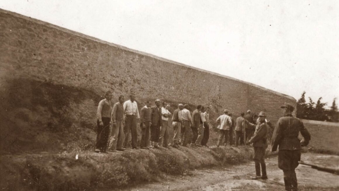 Τρεις Αιγιώτες στις φωτογραφίες μεταξύ των εκτελεσθέντων της Καισαριανής