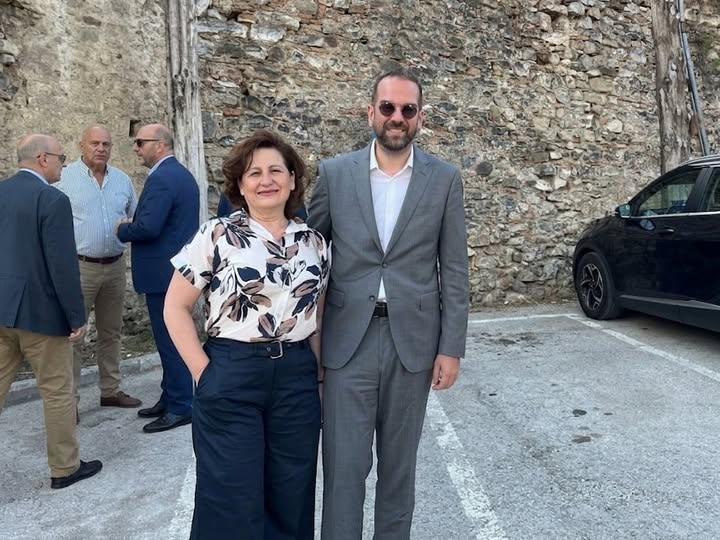 Συγχαρητήρια του Νεκτάριου Φαρμάκη στην Ολυμπία Βικάτου για τη θέση της Γενικής Γραμματέως του ΥΠΠΟ
