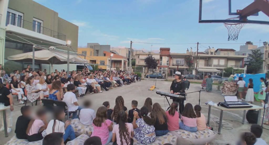 ΚΑΛΟΚΑΙΡΙΝΗ ΓΙΟΡΤΗ ΤΟΥ ΚΔΑΠΑμεΑ «ΚΟΜΑΙΘΩ» ΤΟΥ ΚΟΔΗΠ ΜΕ ΘΕΑΤΡΙΚΗ ΠΑΡΑΣΤΑΣΗ ΚΑΙ ΤΗΝ ΣΥΜΜΕΤΟΧΗ ΤΟΥ 62ου ΚΑΙ ΤΟΥ 59ου ΔΗΜΟΤΙΚΟΥ ΣΧΟΛΕΙΟΥ