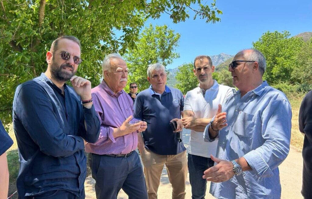 Σε πλήρη εξέλιξη οι παρεμβάσεις για την οδική ασφάλεια και την αντιπλημμυρική θωράκιση στην περιοχή των Καλαβρύτων