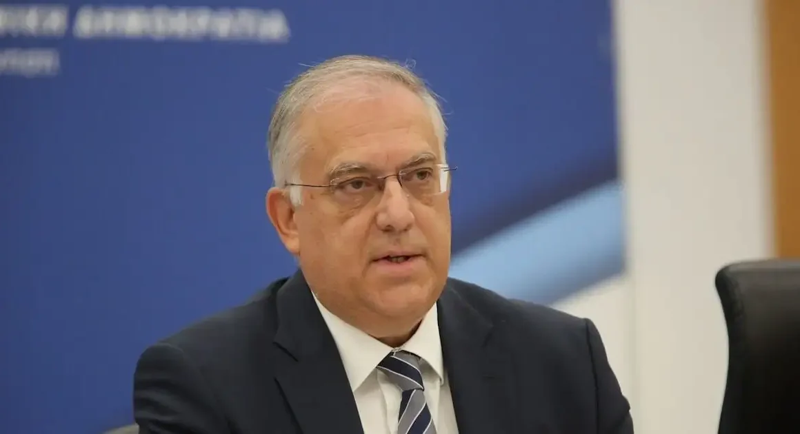 Θεοδωρικάκος: Η χώρα έχει μπει σε παρατεταμένη προεκλογική περίοδο