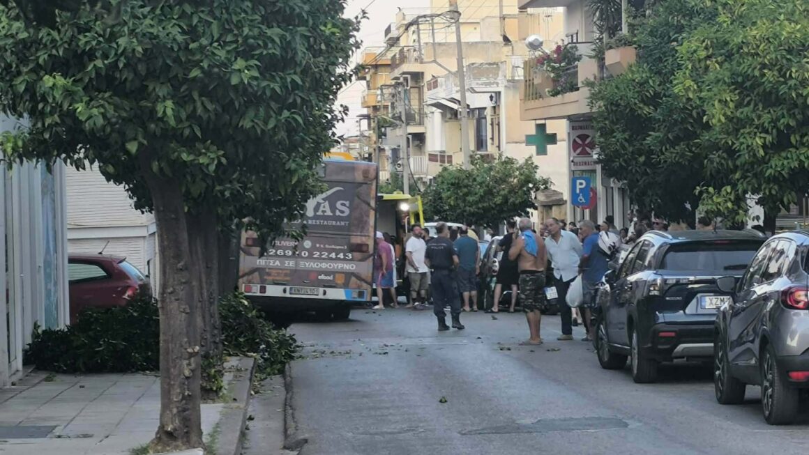 Αίγιο: Αστικό Λεωφορείο σε ανεξέλεγκτη πορεία στη Β.Κωνσταντίνου – έχασε τις αισθήσεις του στο τιμόνι ο οδηγός