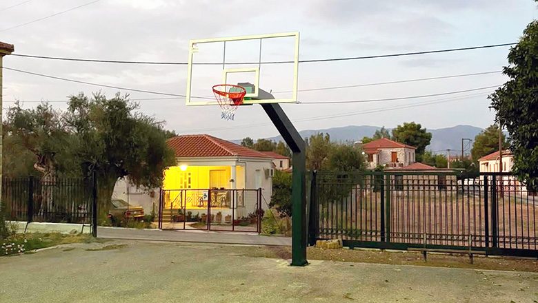 Νέες μπασκέτες στο Δημοτικό Σχολείο Νέου Ερινεού